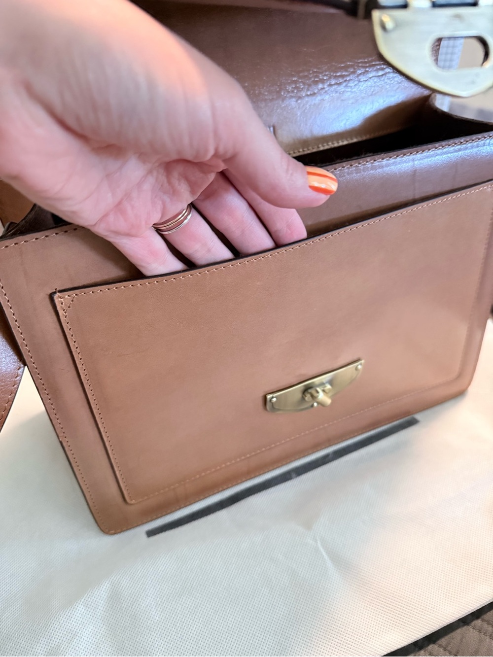 Johansen Leather Camera Bag - Picture 15 of 17